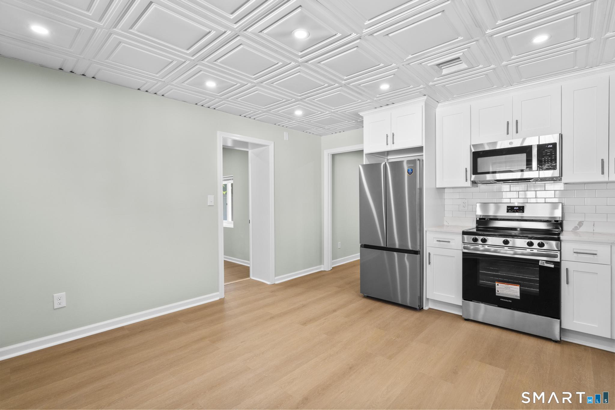 184 Maple Street Branford CT 06405