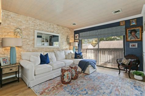 376 Knapps Highway Fairfield CT 06825