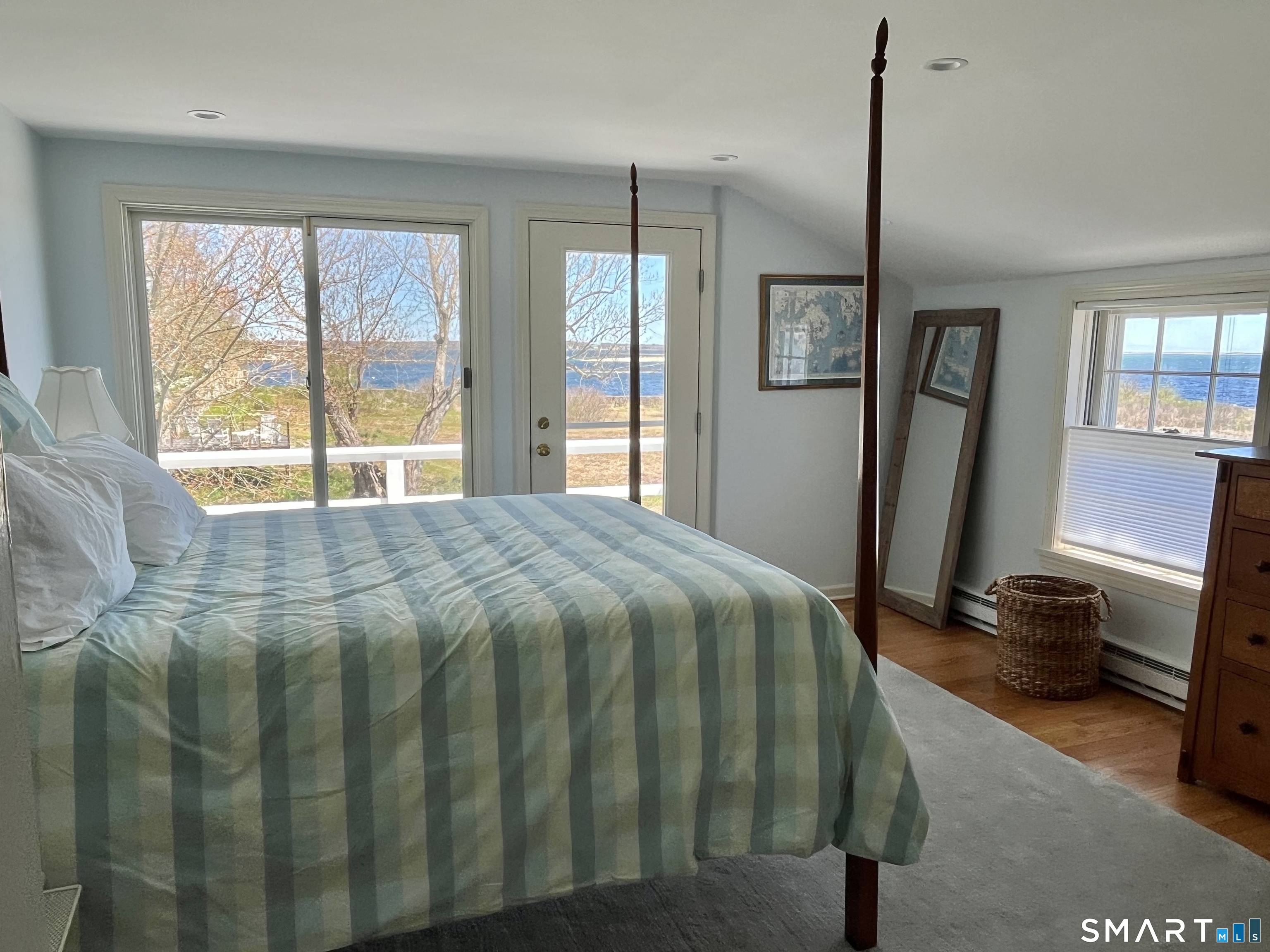 39 Main Street Stonington CT 06378