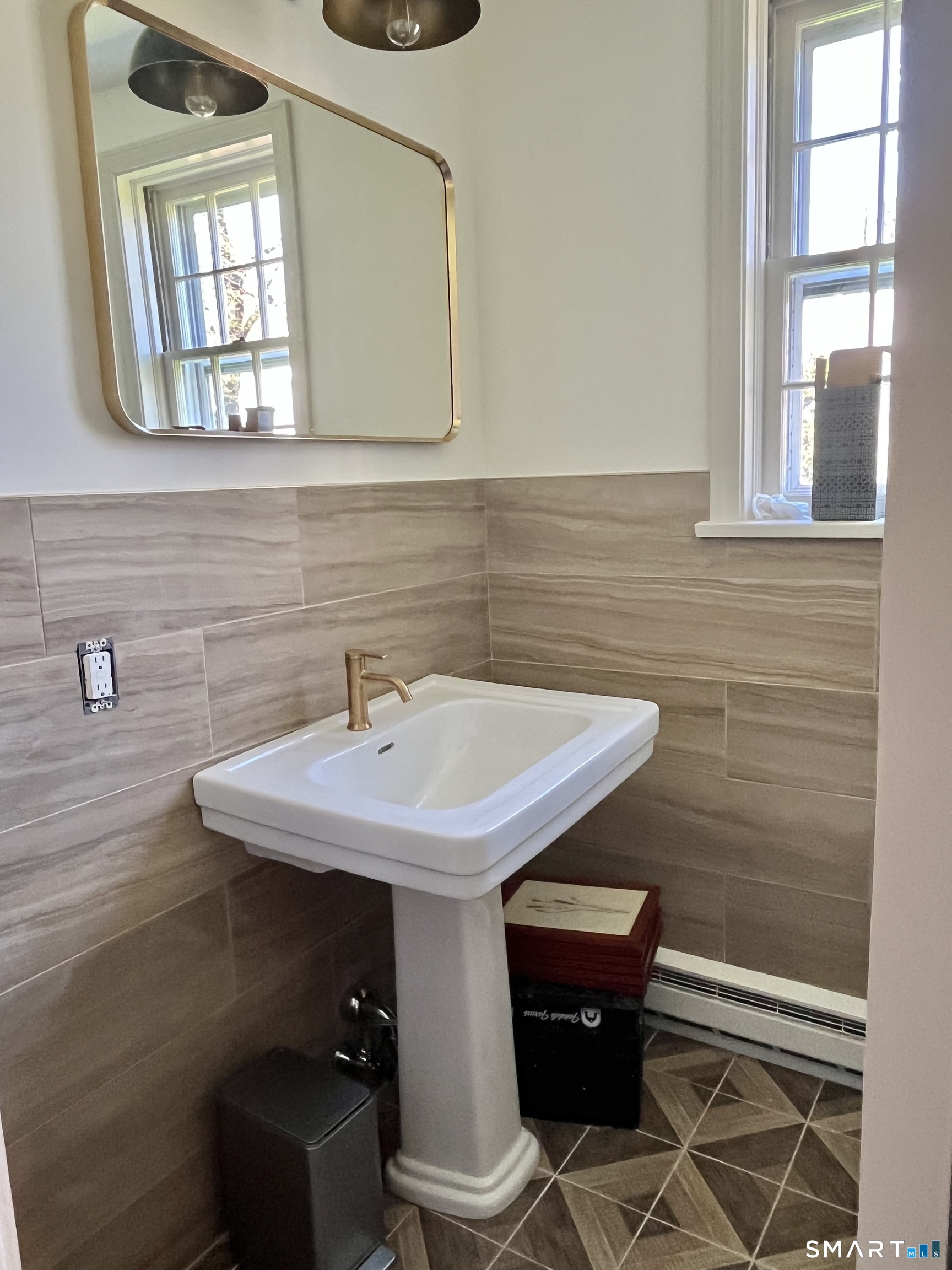 39 Main Street Stonington CT 06378