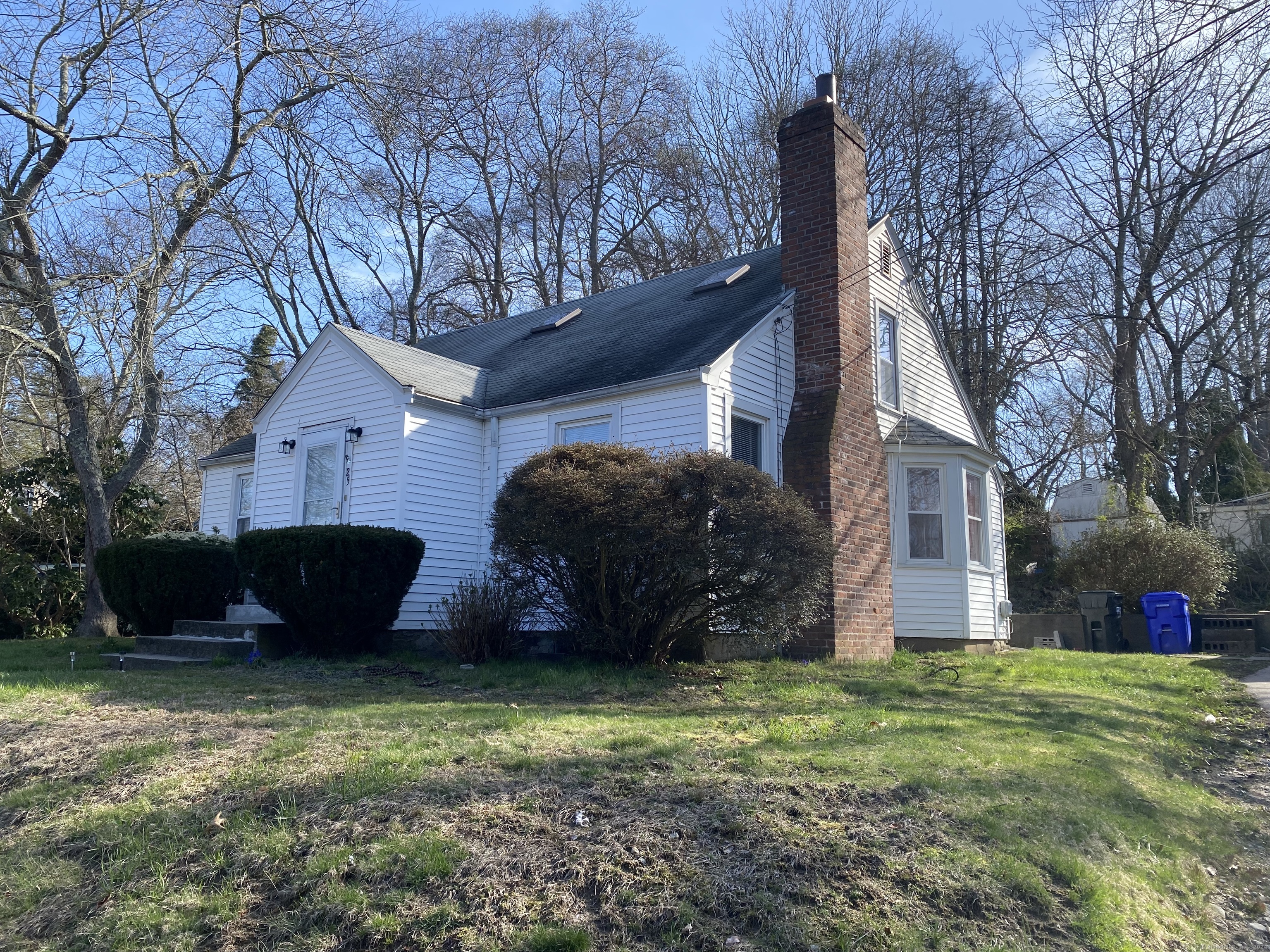 25 Hillside Road Groton CT 06340