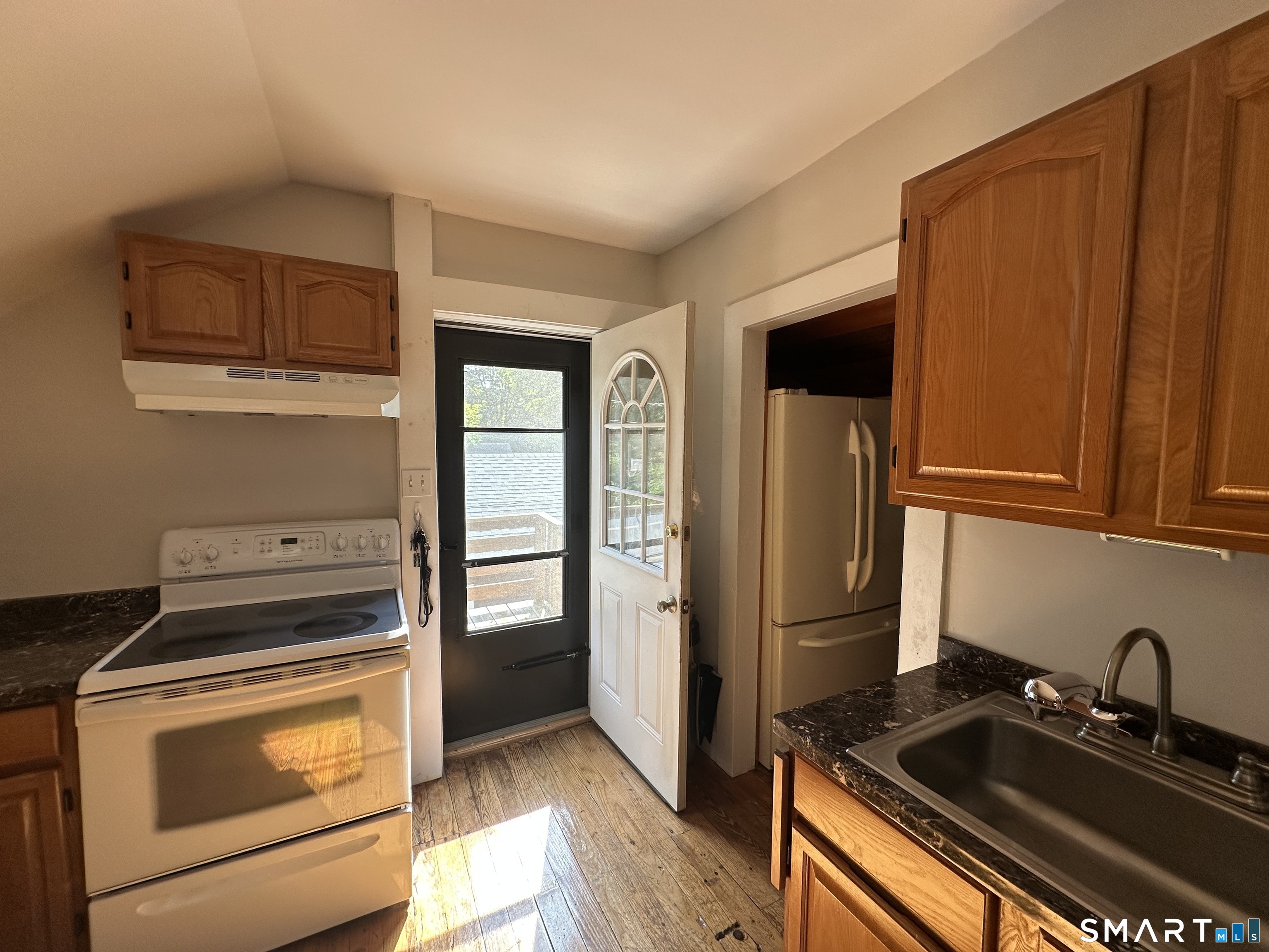 22 North Main Street East Hampton CT 06424