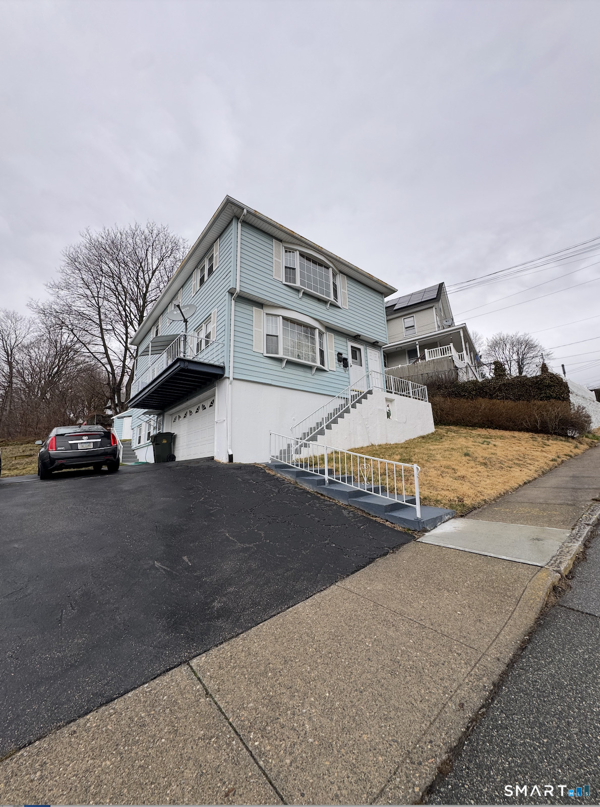 16 Grove Street New London CT 06320