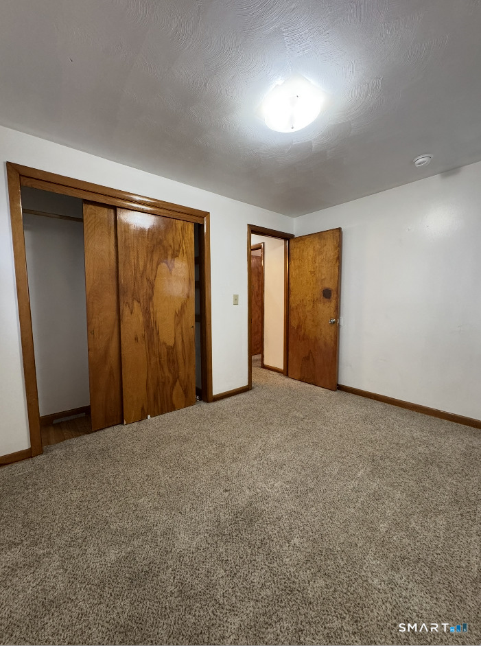16 Grove Street New London CT 06320