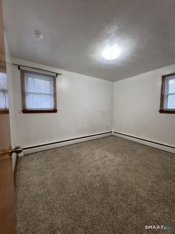 16 Grove Street New London CT 06320