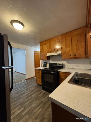 16 Grove Street New London CT 06320