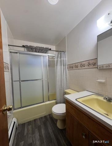 16 Grove Street New London CT 06320