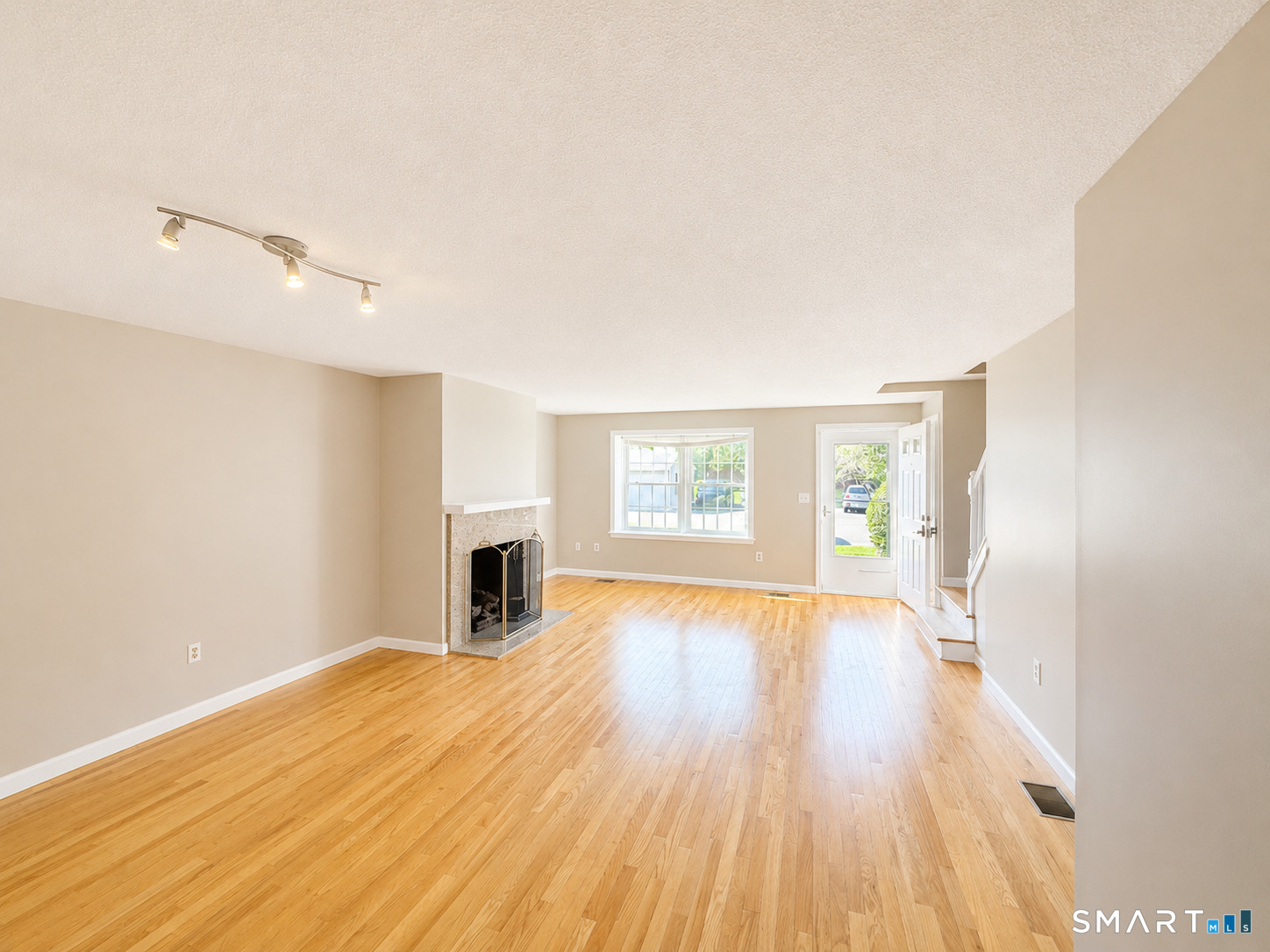 8 Barrington Drive Wethersfield CT 06109