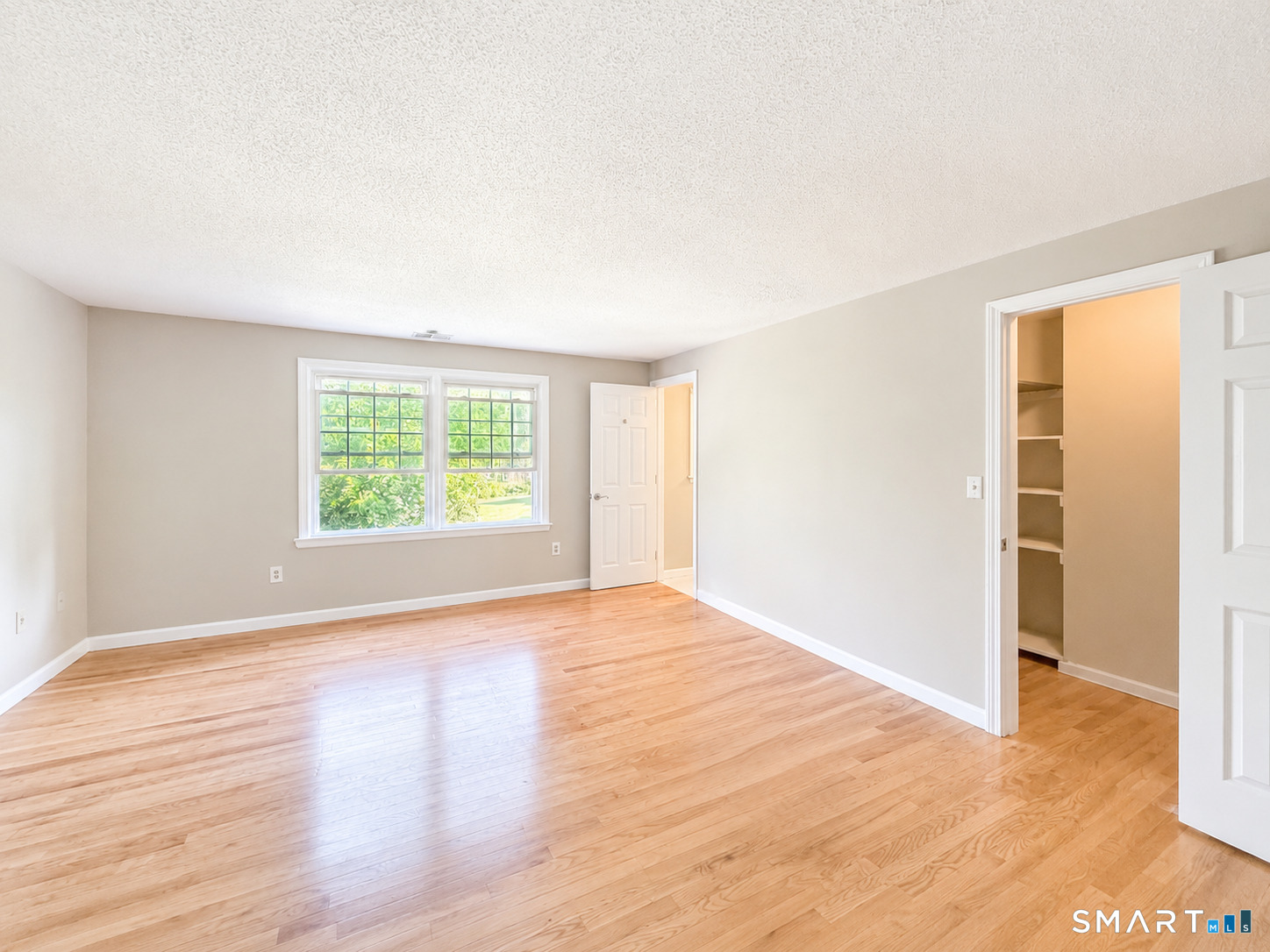 8 Barrington Drive Wethersfield CT 06109