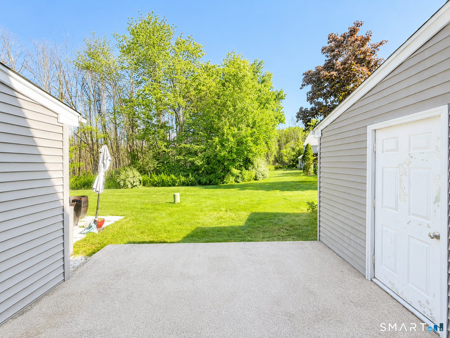 8 Barrington Drive Wethersfield CT 06109
