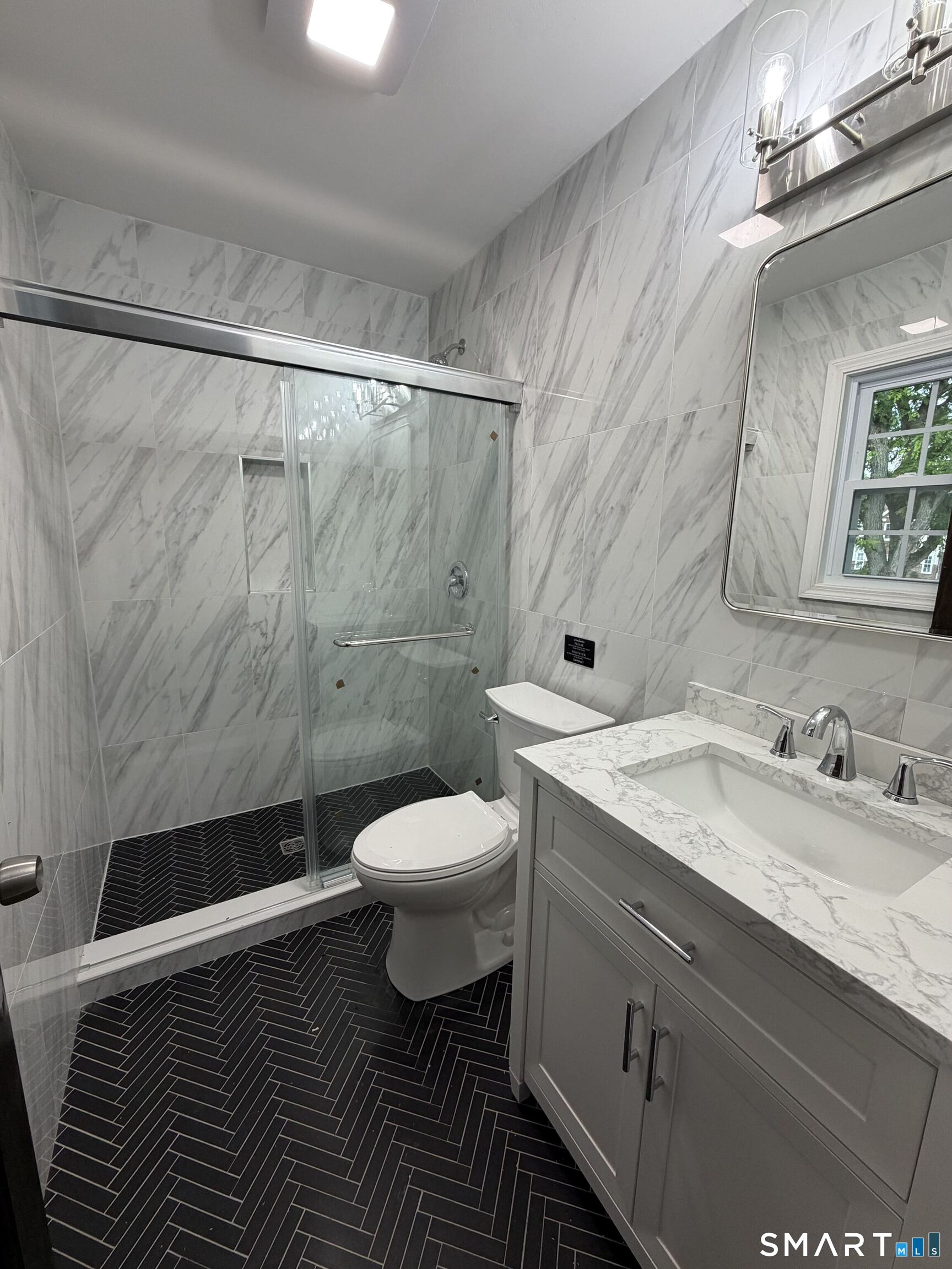 56 Janet Circle Bridgeport CT 06606