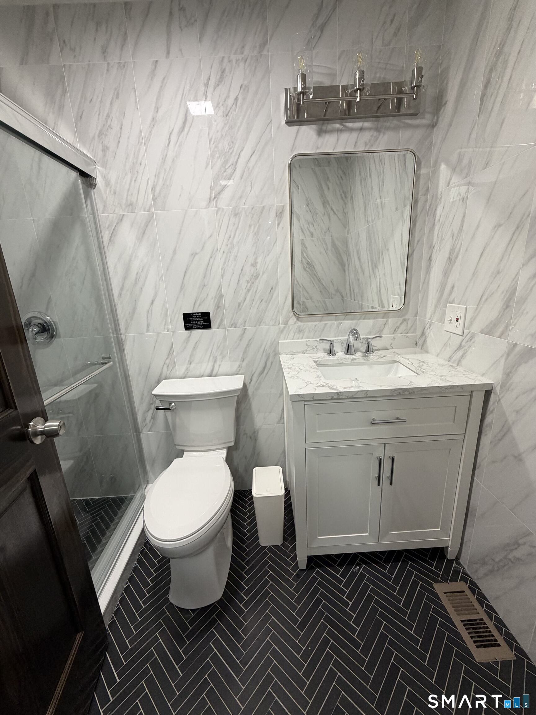 56 Janet Circle Bridgeport CT 06606