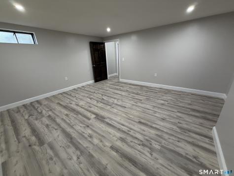 56 Janet Circle Bridgeport CT 06606