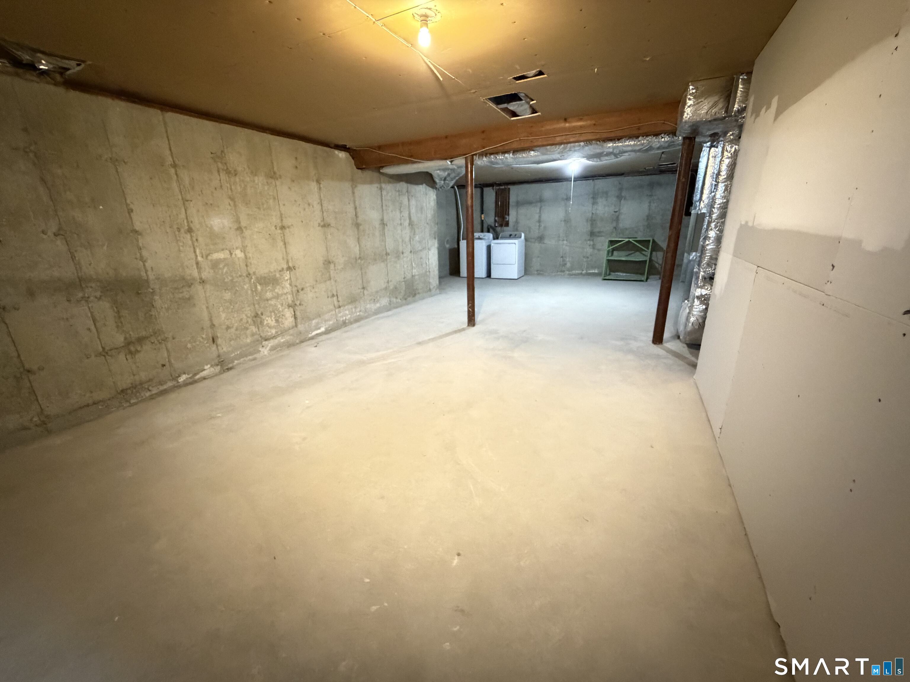 56 Janet Circle Bridgeport CT 06606