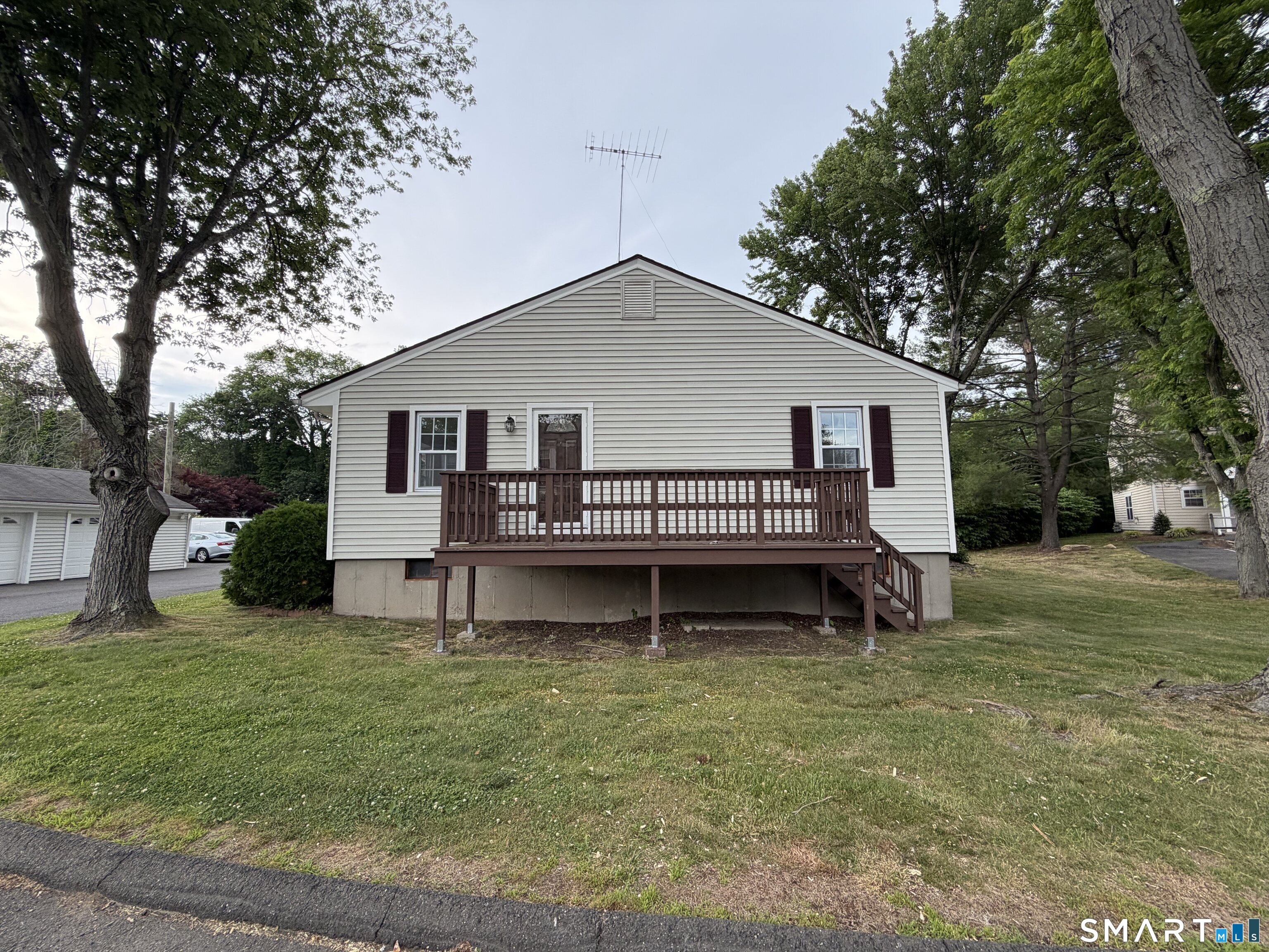 56 Janet Circle Bridgeport CT 06606