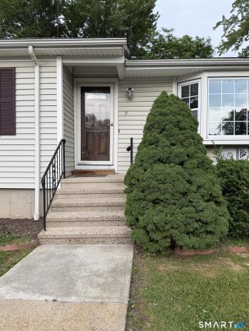 56 Janet Circle Bridgeport CT 06606