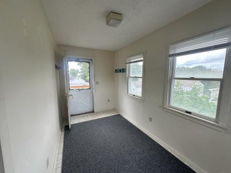 26 B Hillcrest Road East Lyme CT 06357