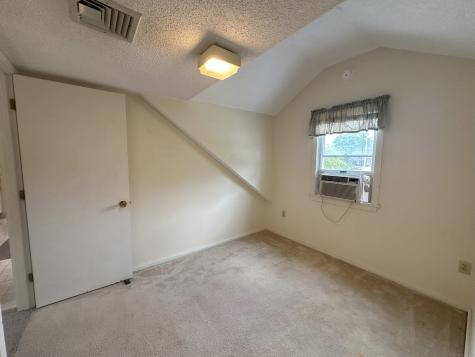 26 B Hillcrest Road East Lyme CT 06357