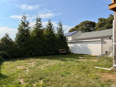 26 B Hillcrest Road East Lyme CT 06357