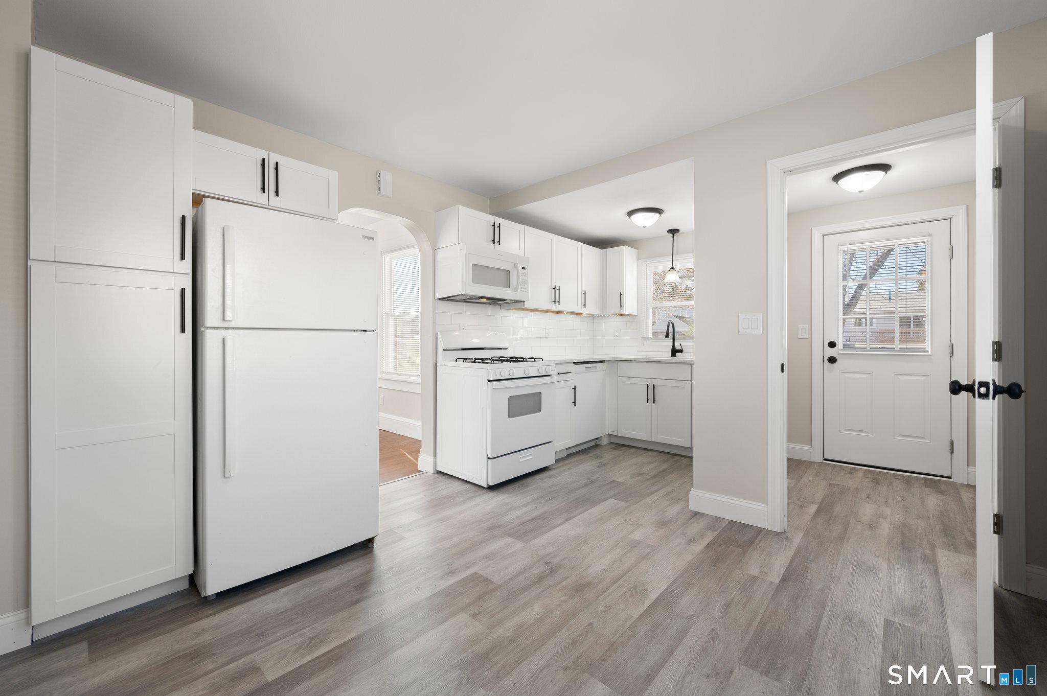 14 Clark Lane Waterford CT 06385