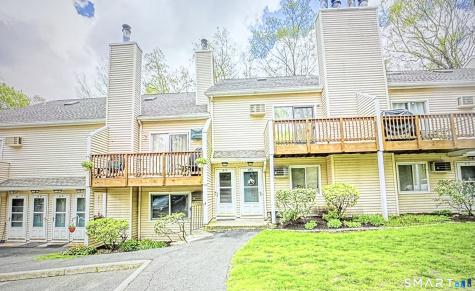 8 Rose Lane Danbury CT 06811