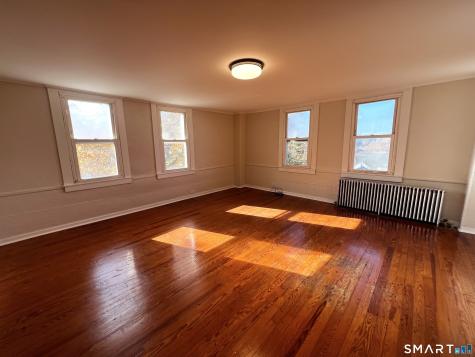 608 Bow Lane Middletown CT 06457