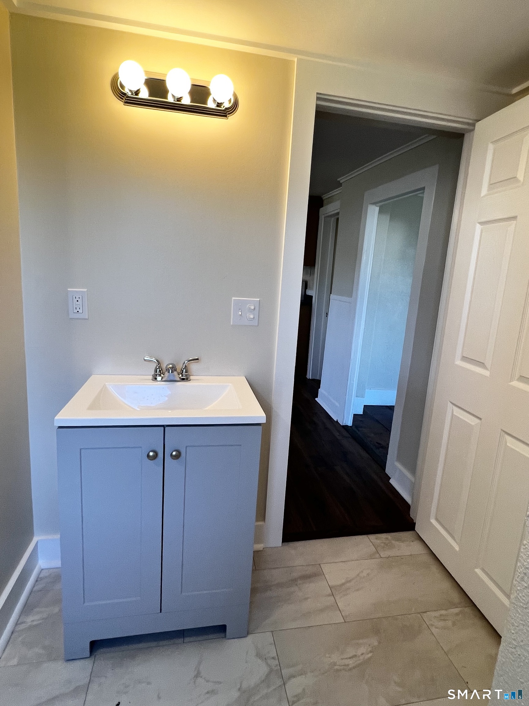 608 Bow Lane Middletown CT 06457