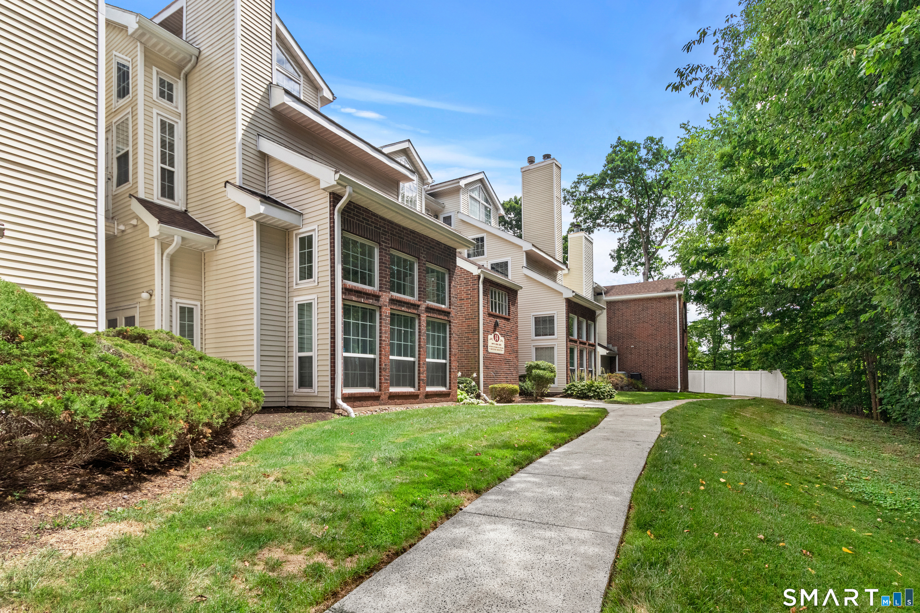 279 Carriage Crossing Lane Middletown CT 06457