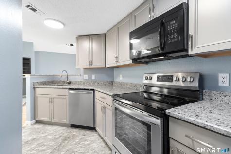 279 Carriage Crossing Lane Middletown CT 06457