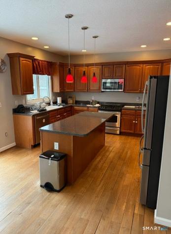 104 Valley View Road Manchester CT 06040