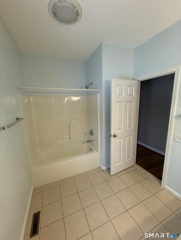 104 Valley View Road Manchester CT 06040