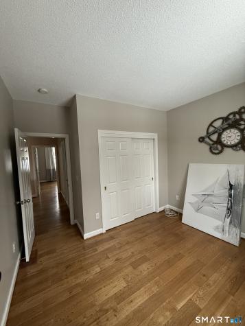 104 Valley View Road Manchester CT 06040