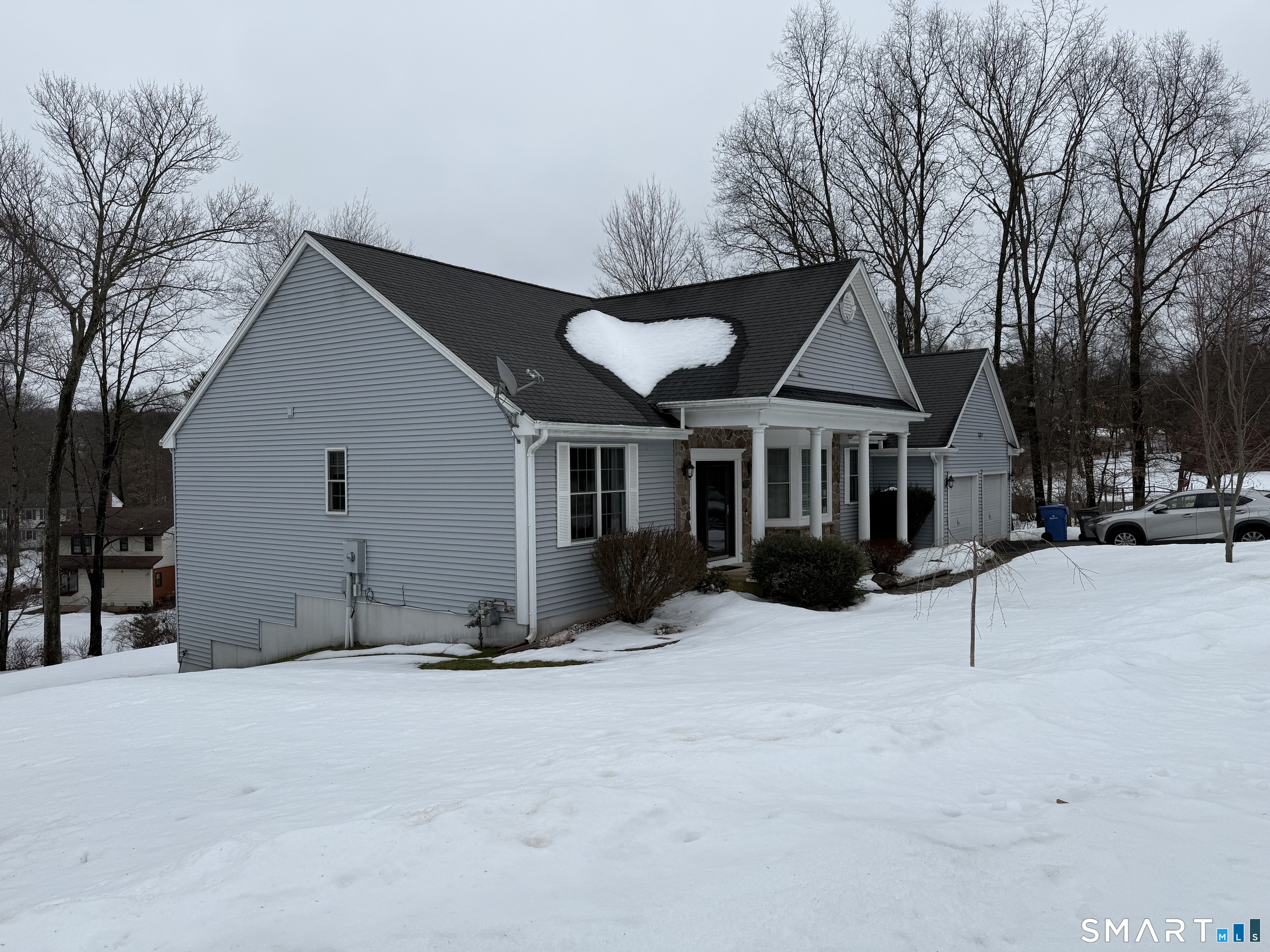 104 Valley View Road Manchester CT 06040