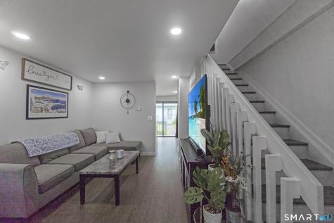 654 Longbrook Avenue Stratford CT 06614