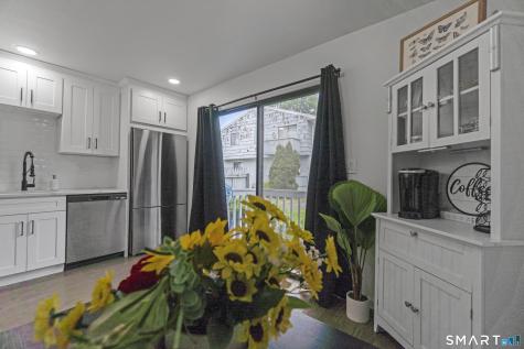 654 Longbrook Avenue Stratford CT 06614