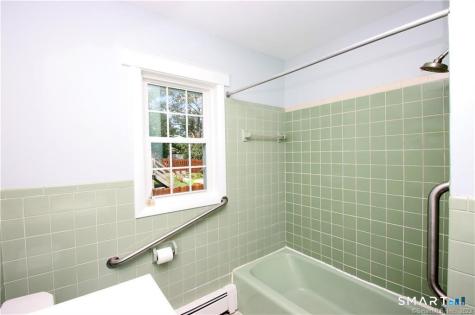 43 Treadwell Street Hamden CT 06517