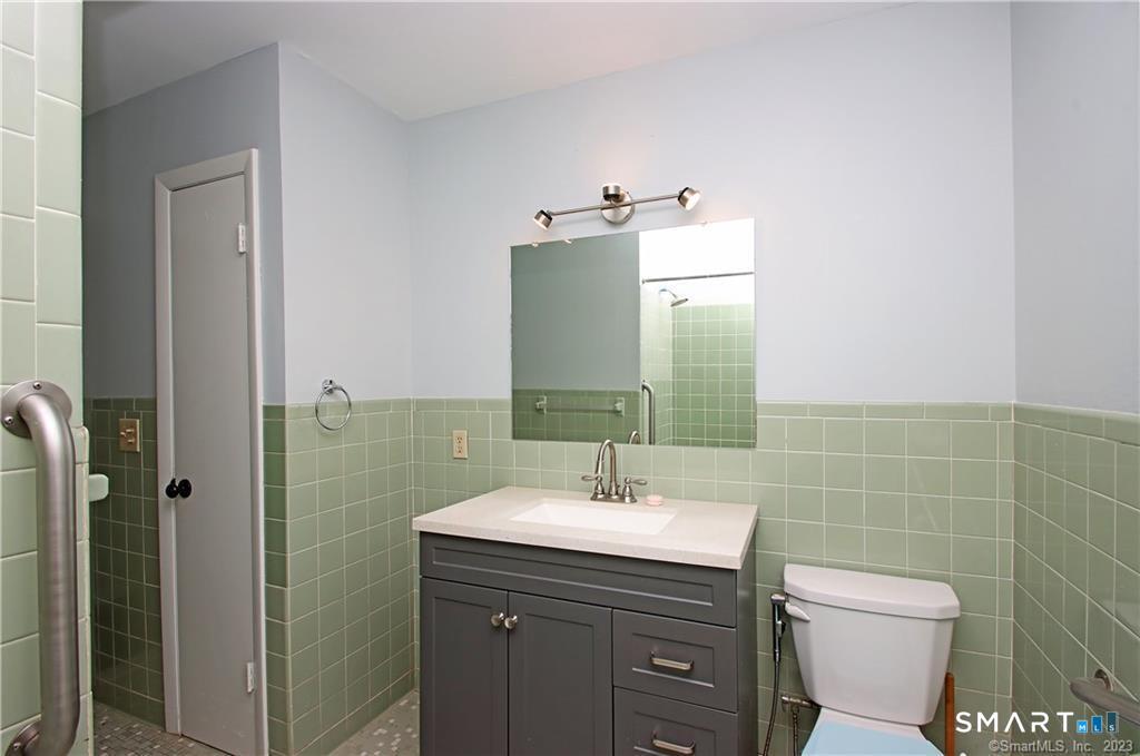 43 Treadwell Street Hamden CT 06517