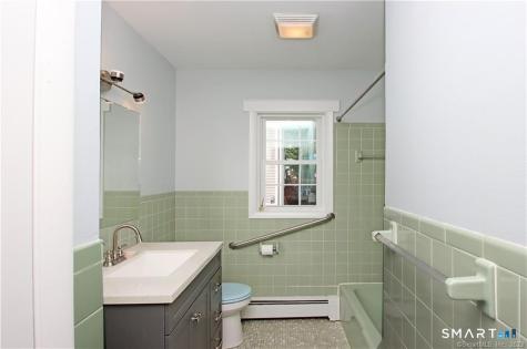 43 Treadwell Street Hamden CT 06517