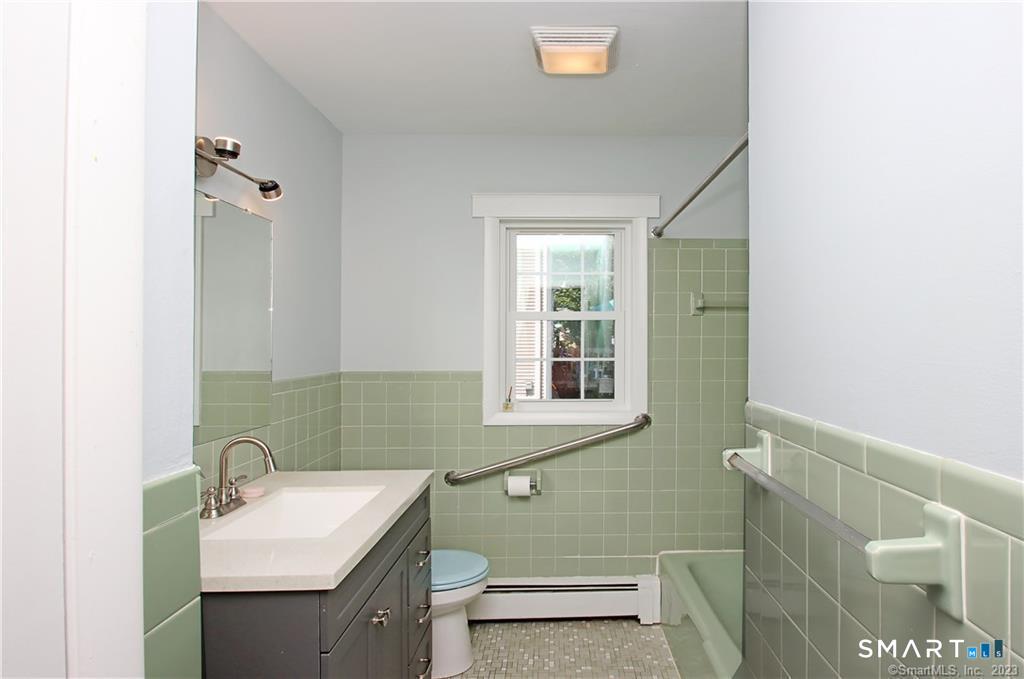 43 Treadwell Street Hamden CT 06517
