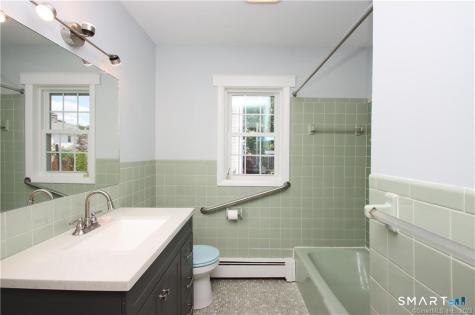 43 Treadwell Street Hamden CT 06517