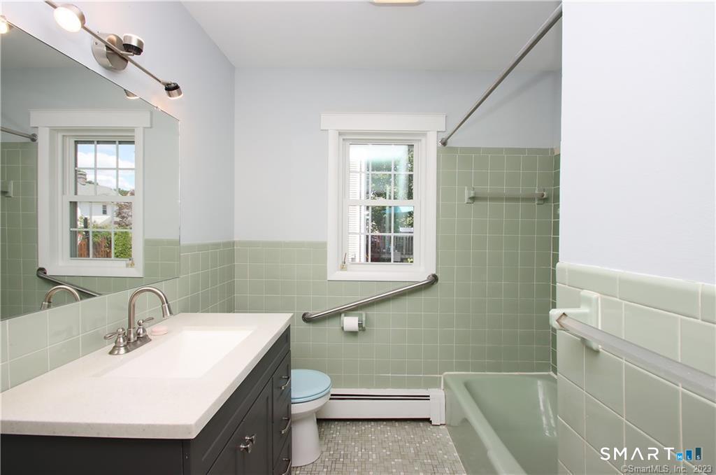 43 Treadwell Street Hamden CT 06517