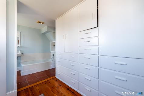 38 Prospect Street Essex CT 06426