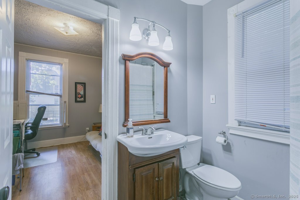 28 Edwards Street New Haven CT 06511