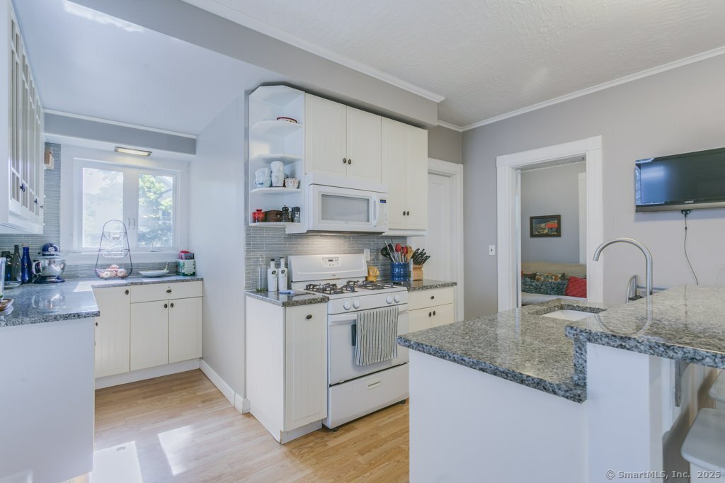 28 Edwards Street New Haven CT 06511