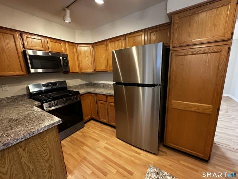 12 Canterbury Road Hamden CT 06514