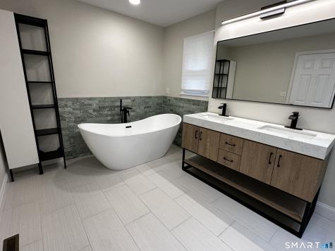 12 Canterbury Road Hamden CT 06514