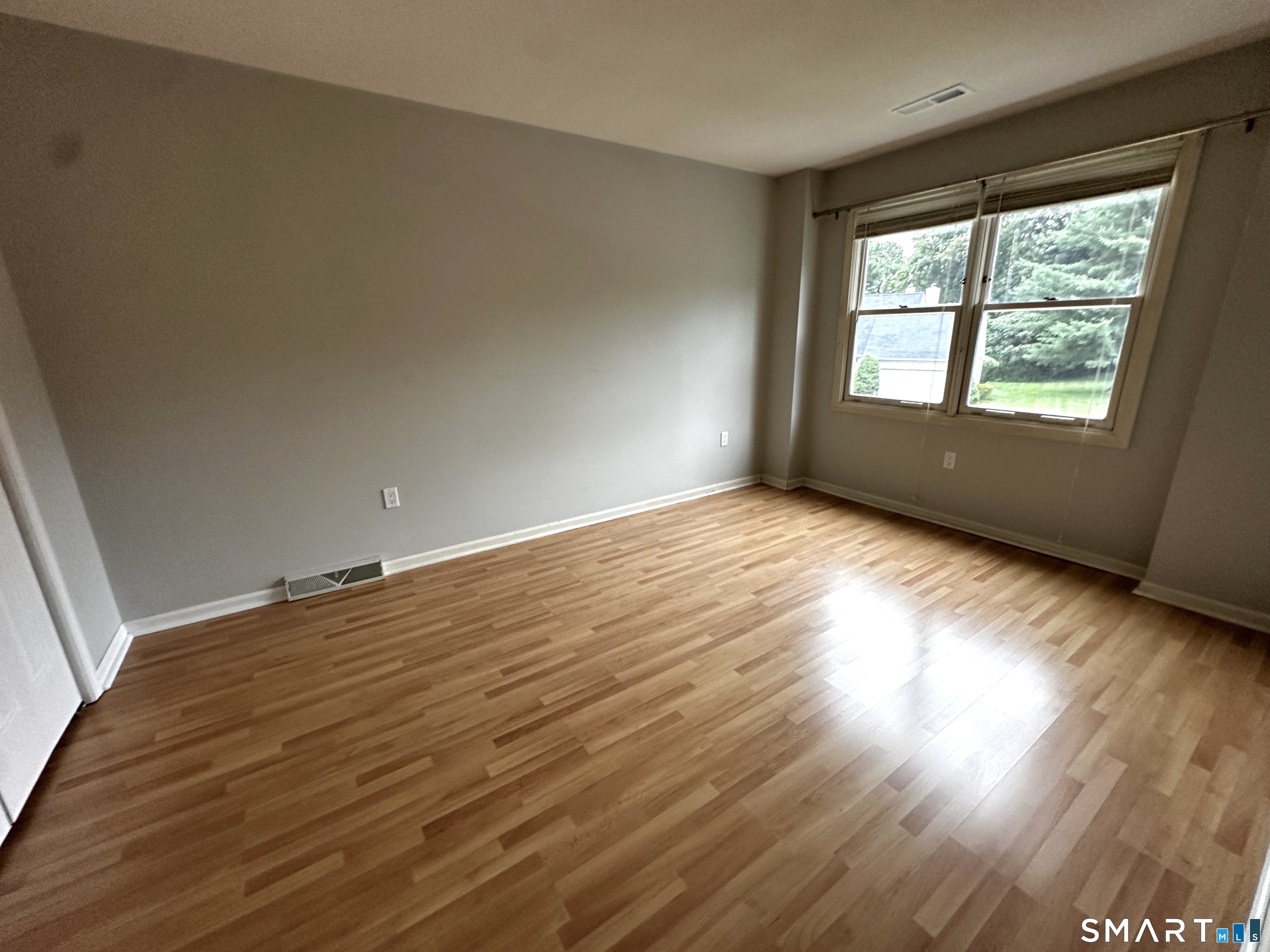12 Canterbury Road Hamden CT 06514