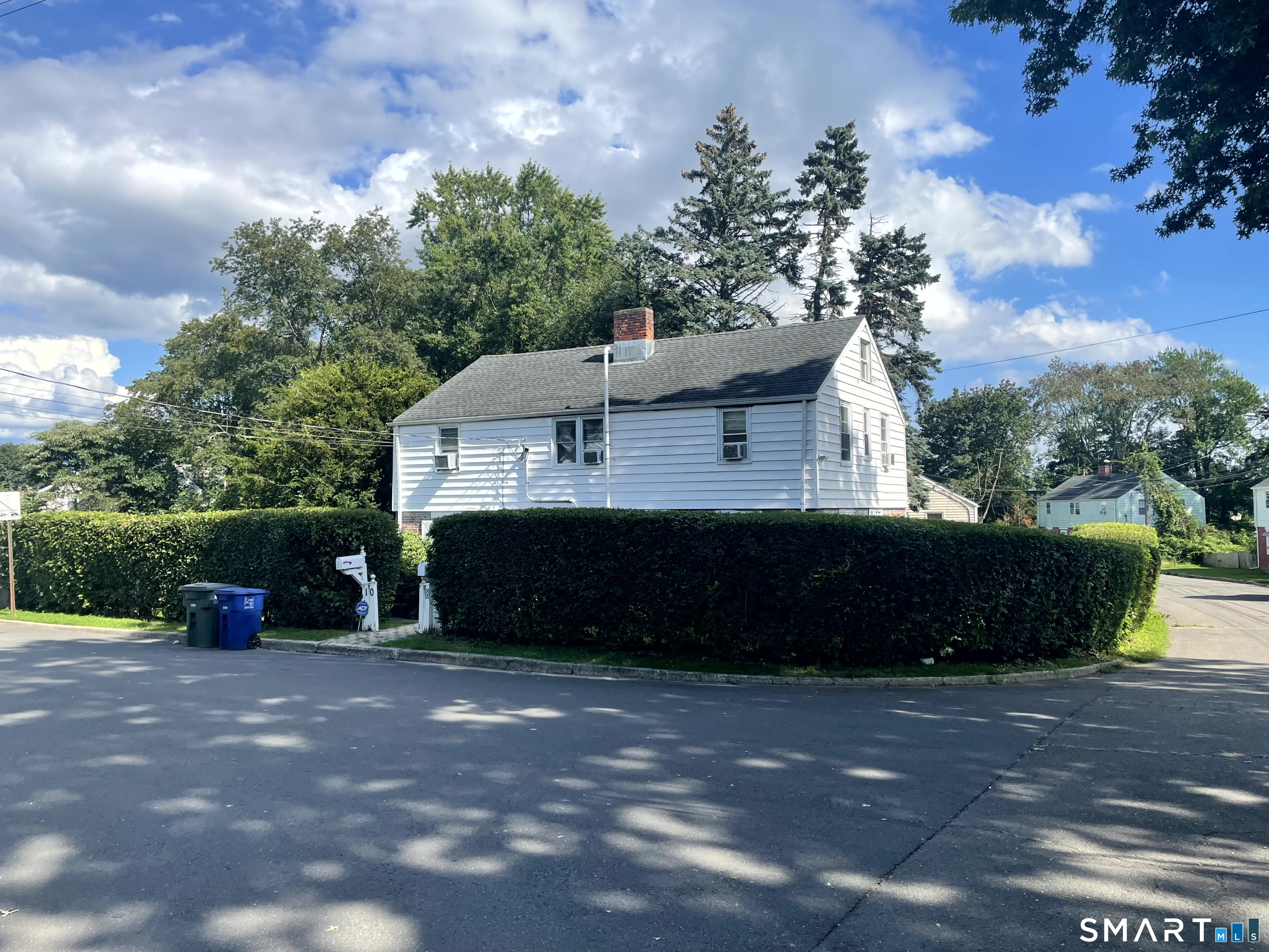 8 High Ridge Drive Bridgeport CT 06606