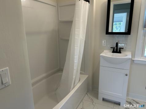 2561 Whitney Avenue Hamden CT 06518