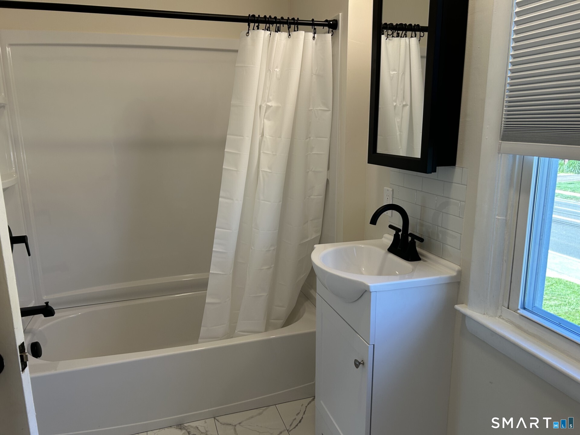 2561 Whitney Avenue Hamden CT 06518